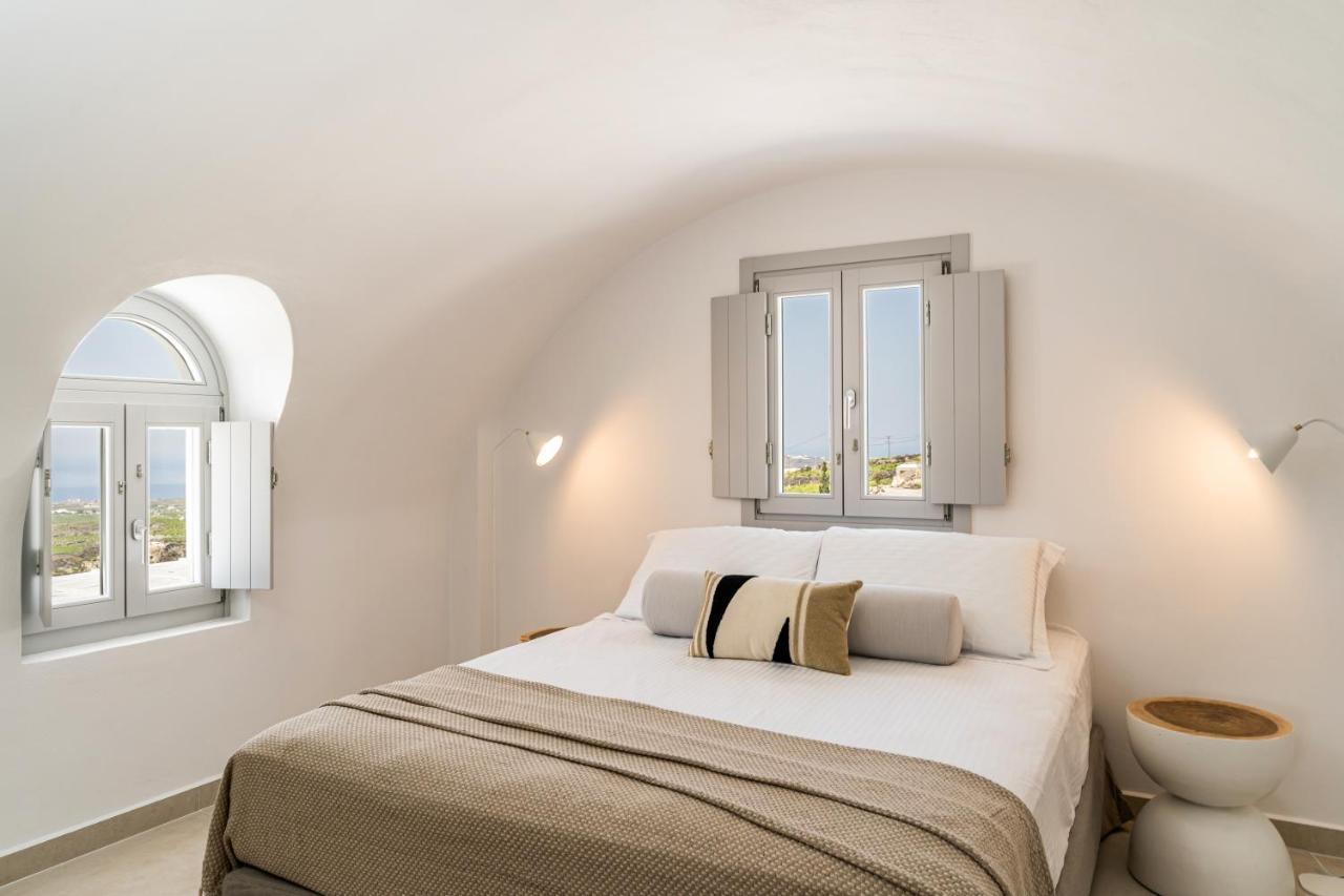 Arotron Santorini Bed & Breakfast Pyrgos Kallistis Exterior photo